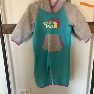 Northface suit size 6-12 months